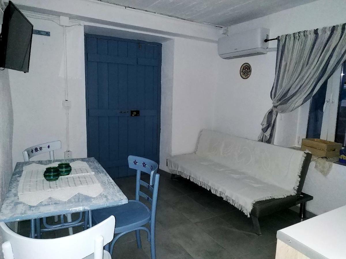 Poros TownTheseus公寓 外观 照片
